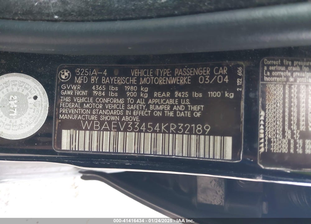 2004 BMW 325I VIN: WBAEV33454KR32189