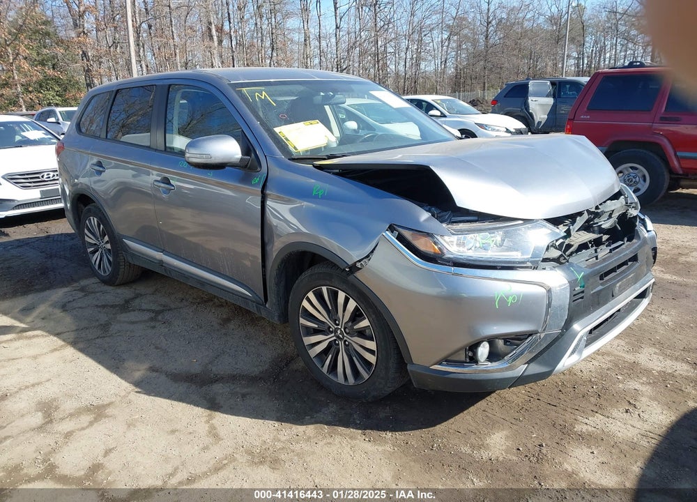 2019 MITSUBISHI OUTLANDER VIN: JA4AD3A38KZ051757