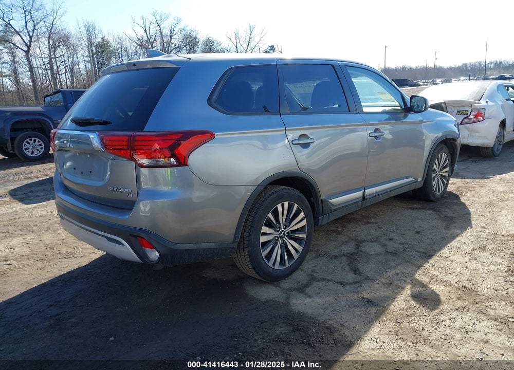 2019 MITSUBISHI OUTLANDER VIN: JA4AD3A38KZ051757