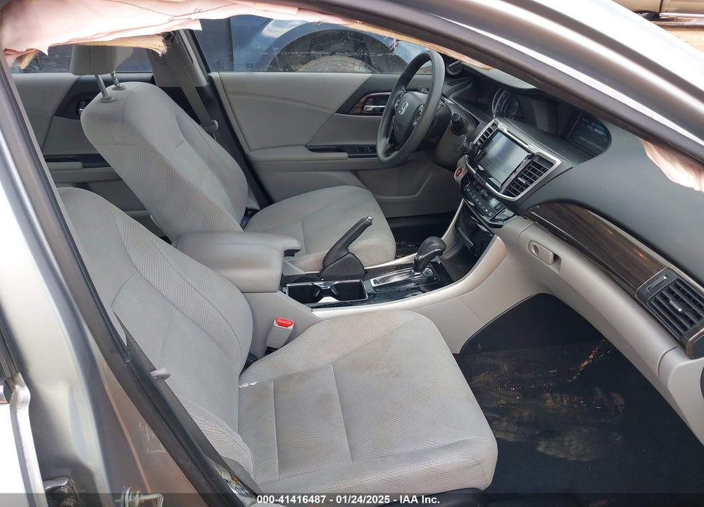 2017 HONDA ACCORD VIN: 1HGCR2F77HA162914