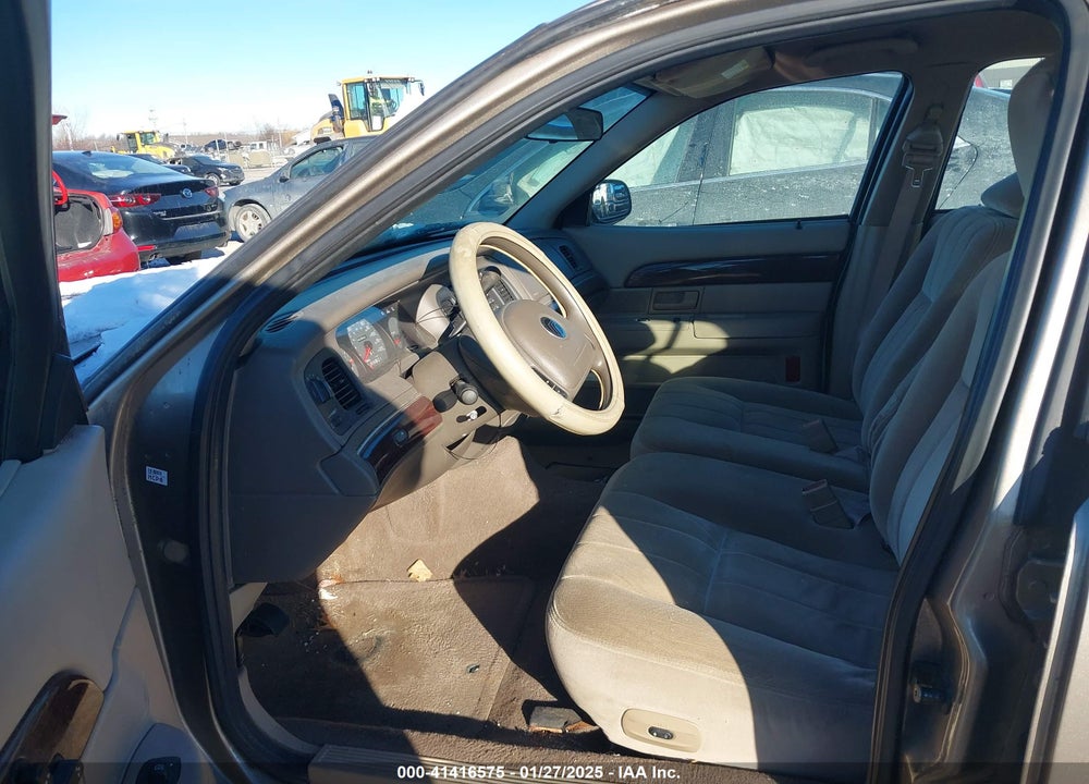 2003 MERCURY GRAND MARQUIS GS VIN: 2MEFM74W93X679857