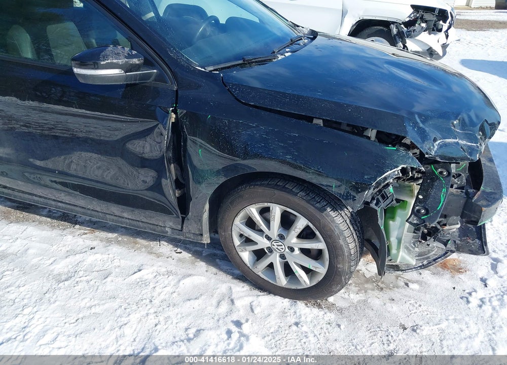 2012 VOLKSWAGEN JETTA 2.5L SE VIN: 3VWDP7AJXCM328859