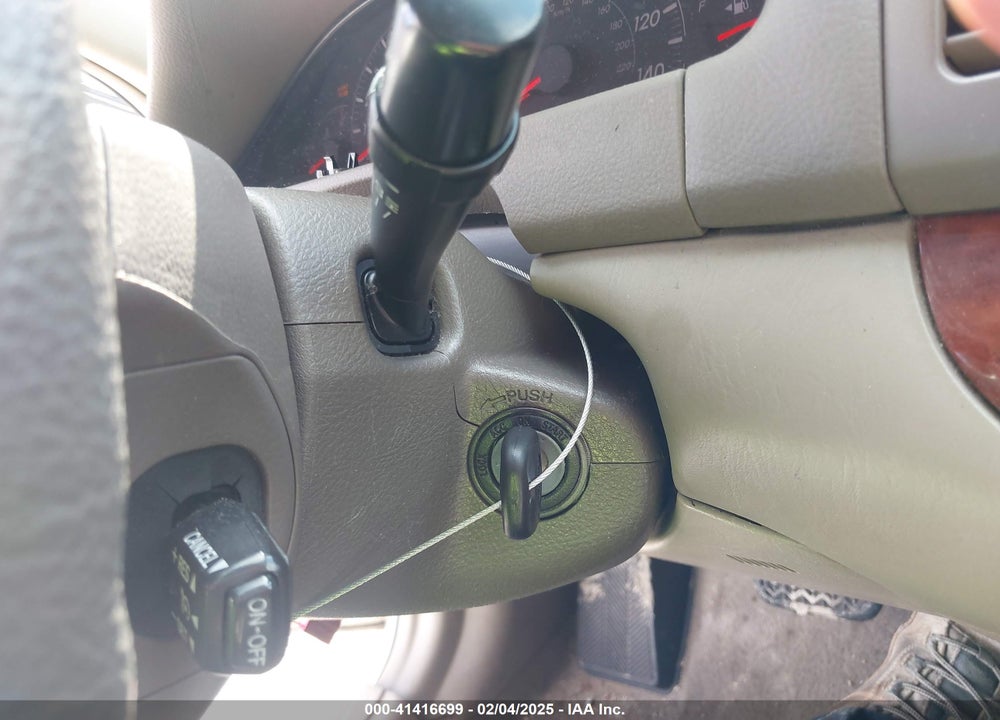 2005 TOYOTA CAMRY XLE VIN: 4T1BE32K35U574419