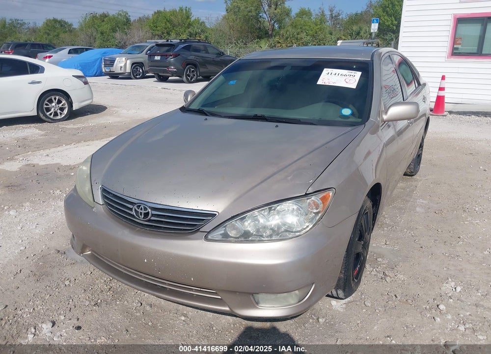 2005 TOYOTA CAMRY XLE VIN: 4T1BE32K35U574419