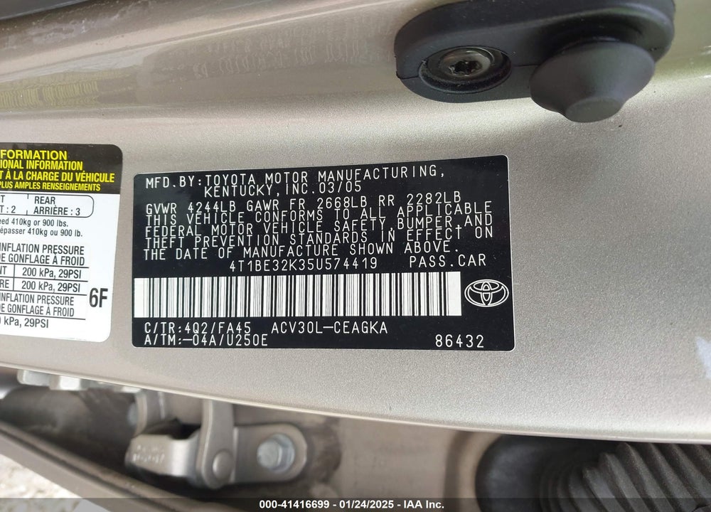 2005 TOYOTA CAMRY XLE VIN: 4T1BE32K35U574419