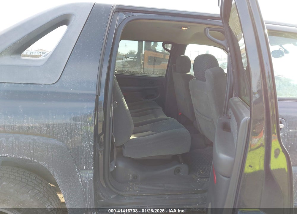 2004 CHEVROLET AVALANCHE 1500 VIN: 3GNEC12T24G160061