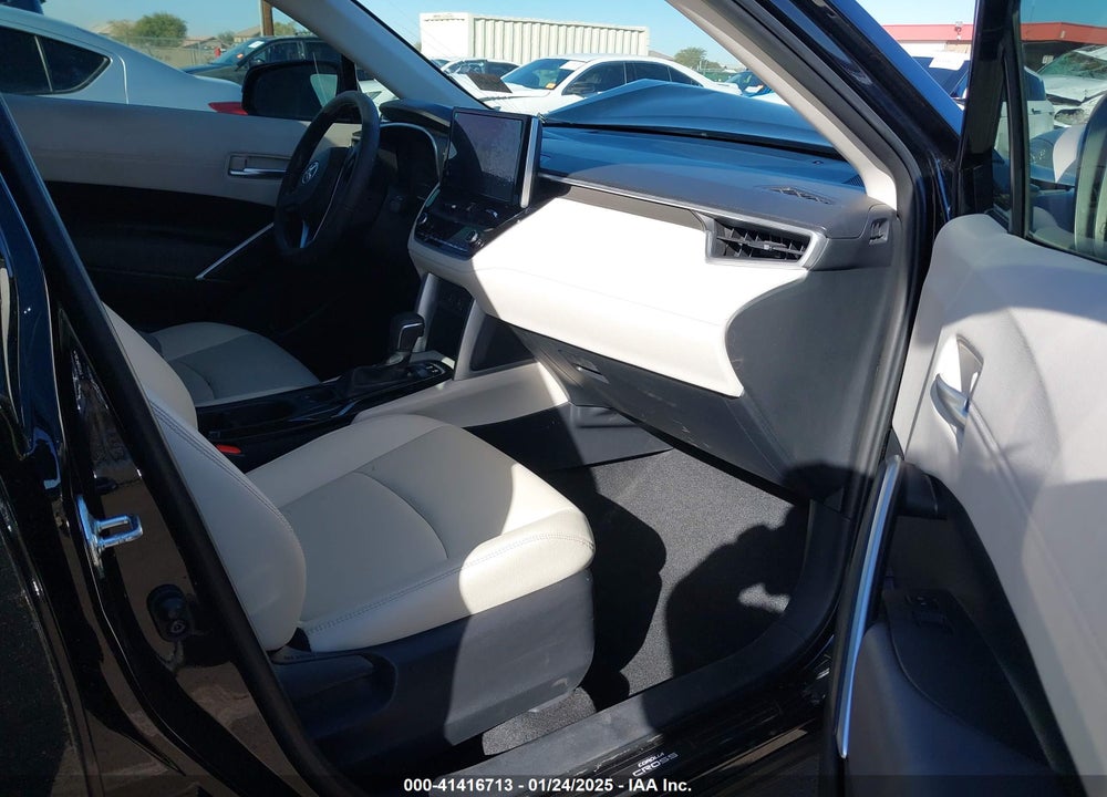 2023 TOYOTA COROLLA CROSS XLE VIN: 7MUDAAAG6PV040628