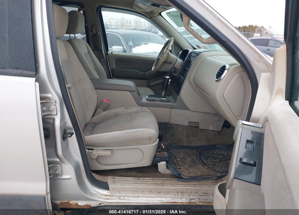 2006 FORD EXPLORER XLT VIN: 1FMEU73E86UB10060