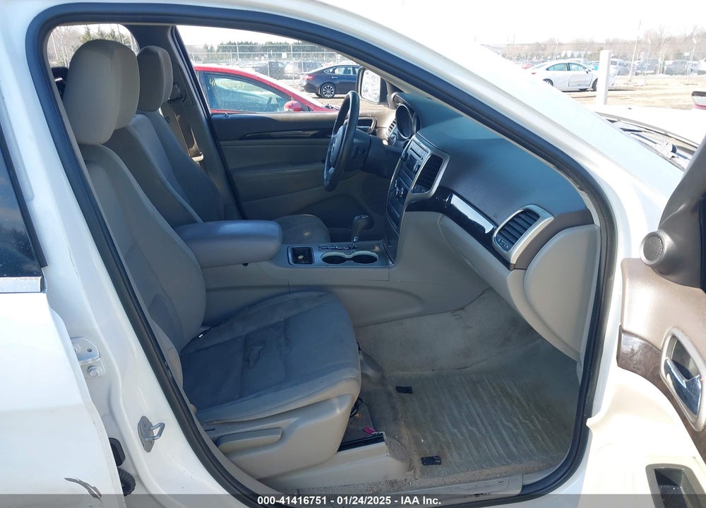 2013 JEEP GRAND CHEROKEE LAREDO VIN: 1C4RJEAG7DC571549