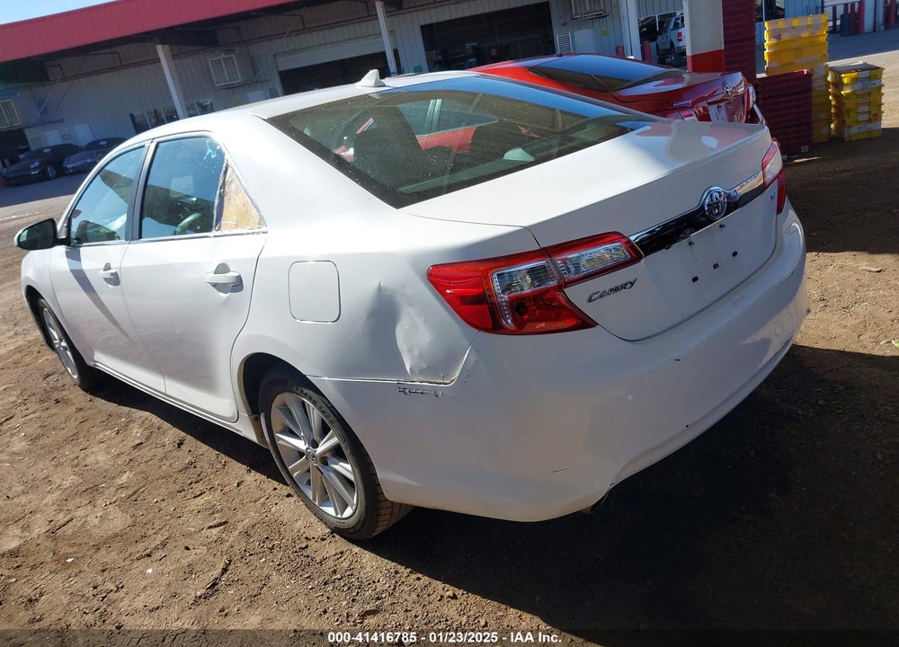 2014 TOYOTA CAMRY VIN: 4T1BK1FK2EU543220