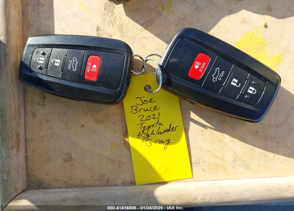 2021 TOYOTA HIGHLANDER HYBRID XLE VIN: 5TDGBRCHXMS058246