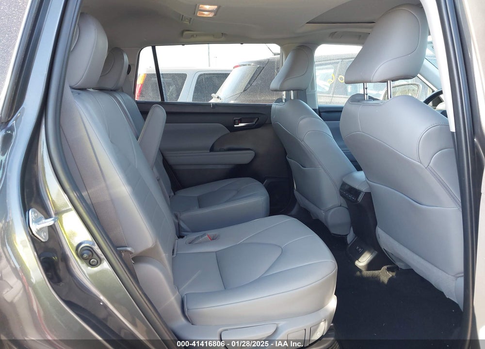 2021 TOYOTA HIGHLANDER HYBRID XLE VIN: 5TDGBRCHXMS058246