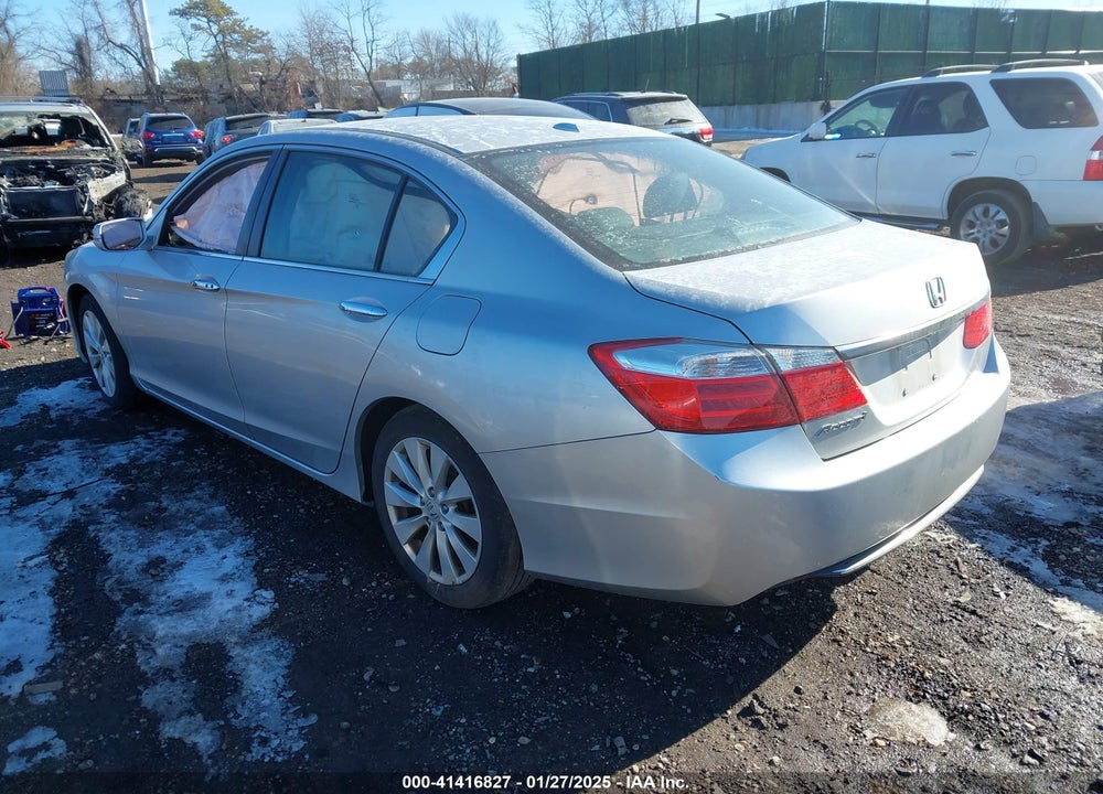 2015 HONDA ACCORD VIN: 1HGCR2F80FA132529