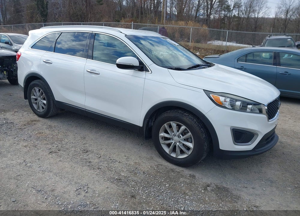 2016 KIA SORENTO 2.4L LX VIN: 5XYPG4A33GG172991