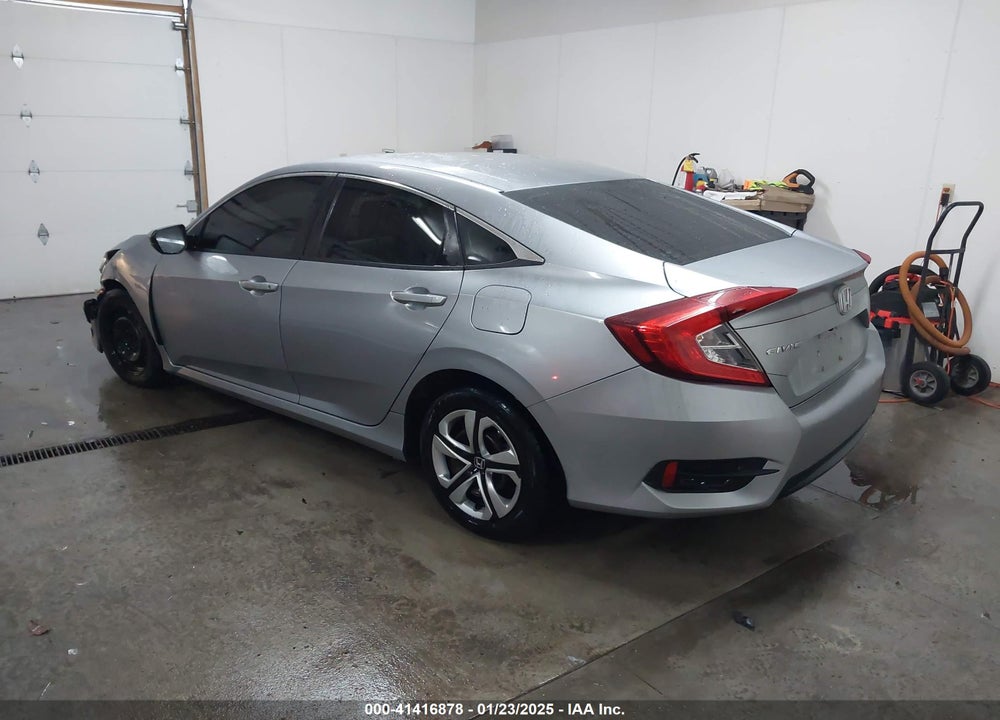 2018 HONDA CIVIC LX VIN: 19XFC2F50JE021293