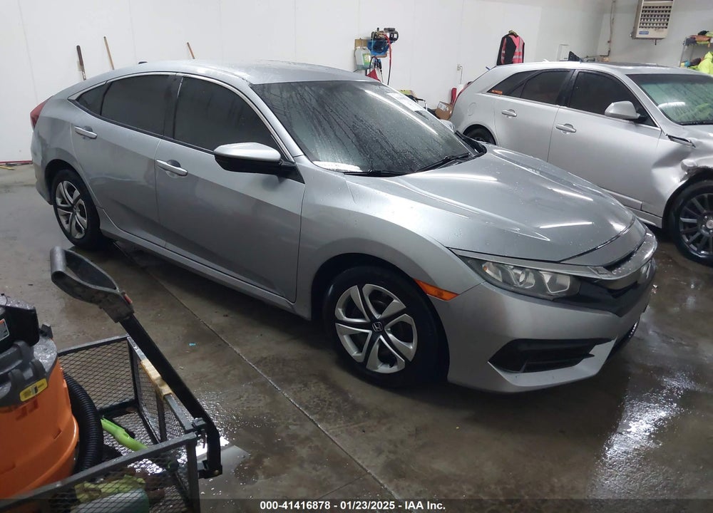 2018 HONDA CIVIC LX VIN: 19XFC2F50JE021293