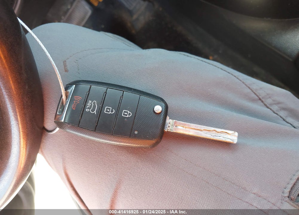 2016 KIA SOUL VIN: KNDJN2A28G7261217