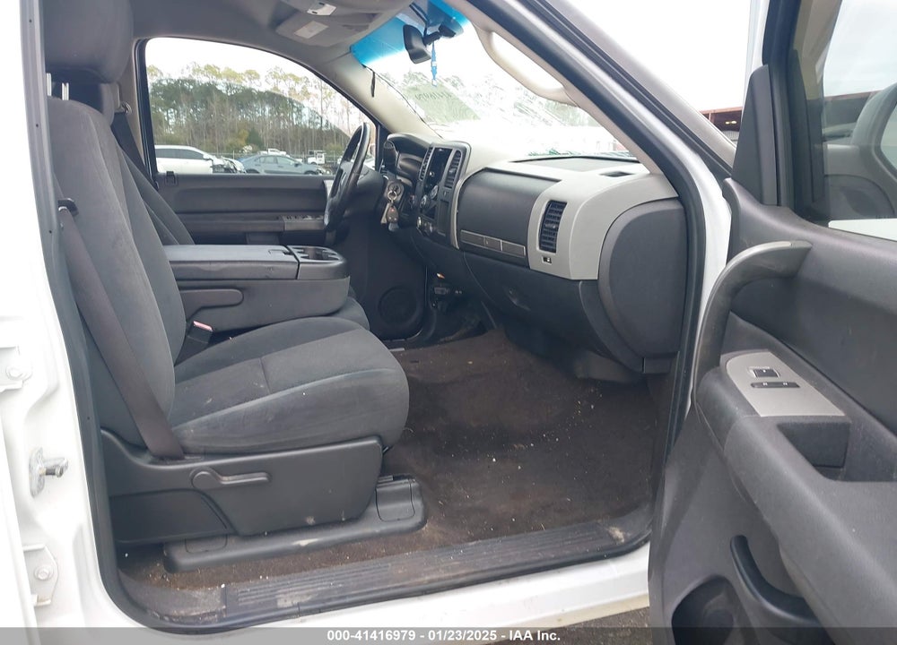 2008 GMC SIERRA 1500 VIN: 3GTEK13M08G133904