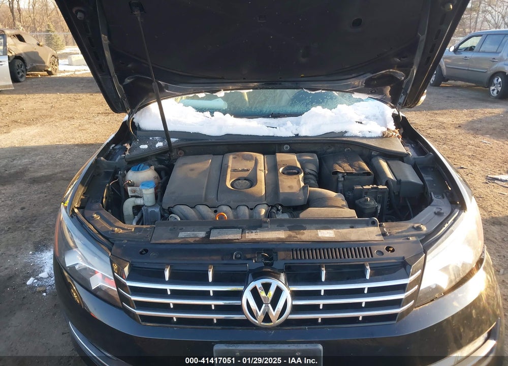 2013 VOLKSWAGEN PASSAT VIN: 1VWCH7A38DC144436