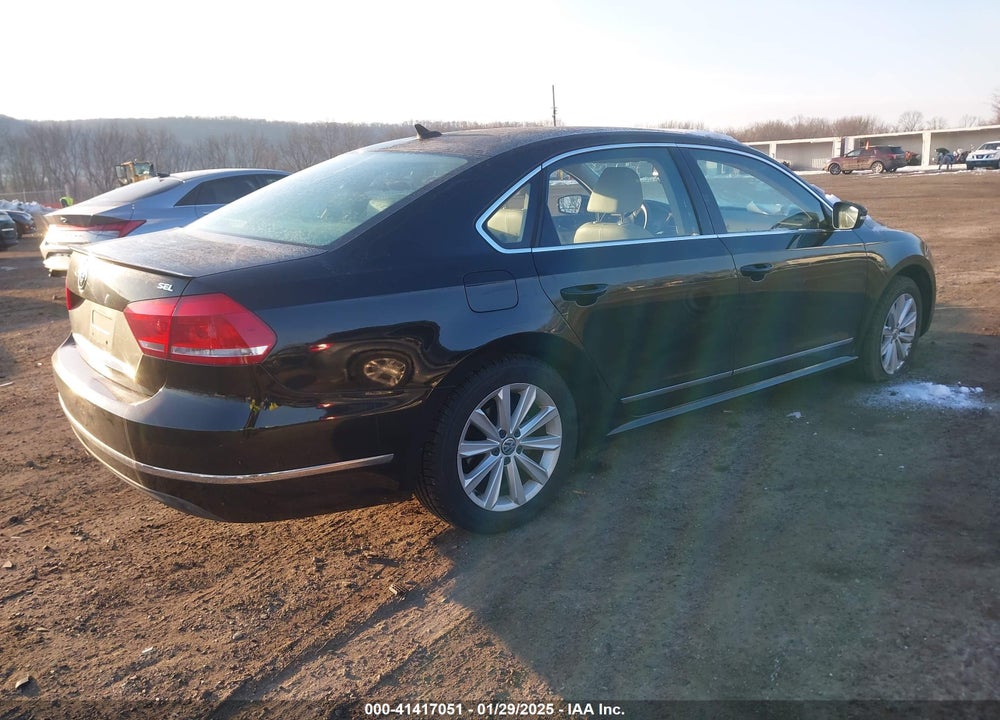 2013 VOLKSWAGEN PASSAT VIN: 1VWCH7A38DC144436