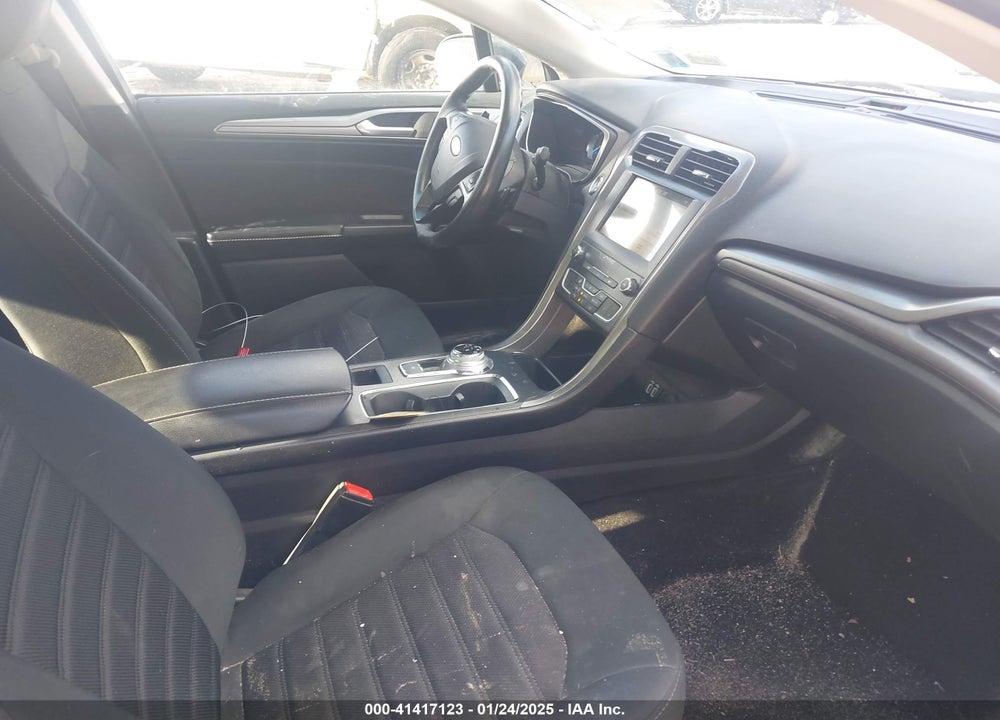 2019 FORD FUSION VIN: 3FA6P0T97KR260257