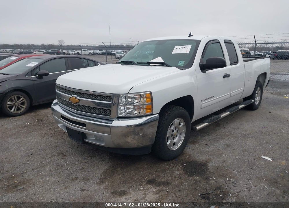 2013 CHEVROLET SILVERADO 1500 VIN: 1GCRCSE00DZ168385