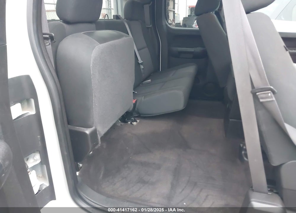 2013 CHEVROLET SILVERADO 1500 VIN: 1GCRCSE00DZ168385