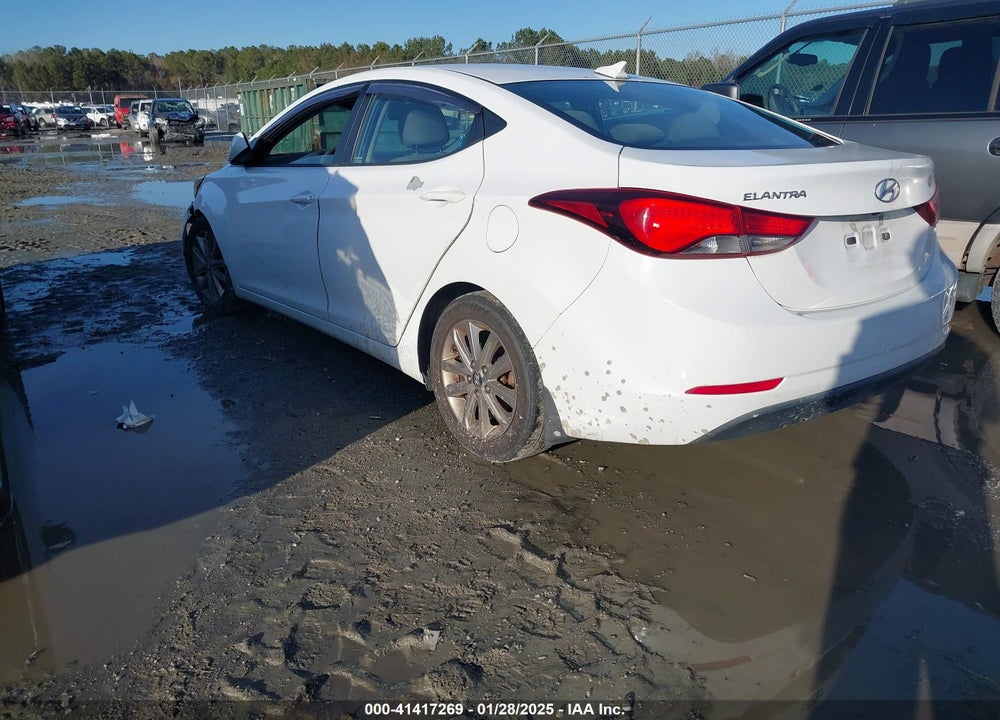 2016 HYUNDAI ELANTRA VIN: 5NPDH4AE2GH743946
