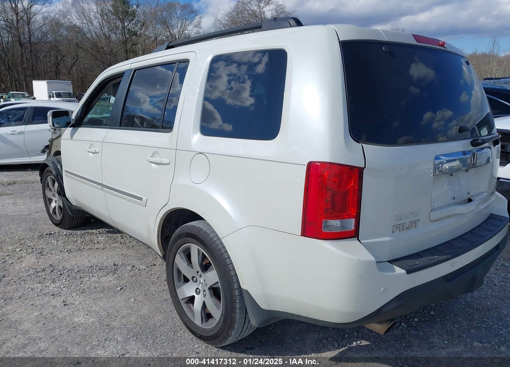 2014 HONDA PILOT TOURING VIN: 5FNYF3H99EB017555