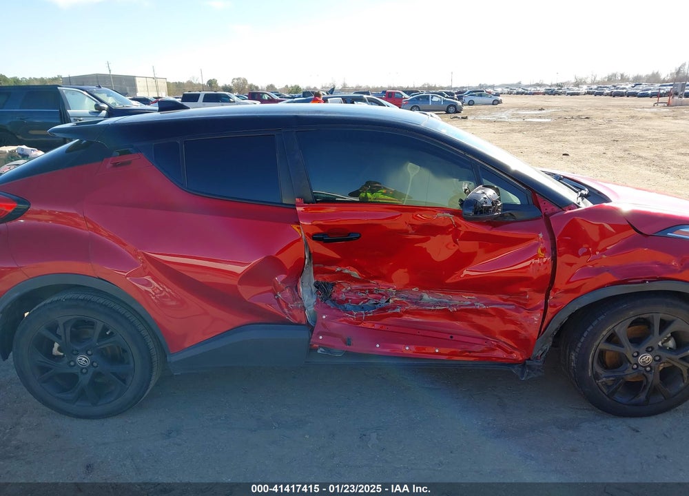 2021 TOYOTA C-HR VIN: JTNKHMBX2M1121238