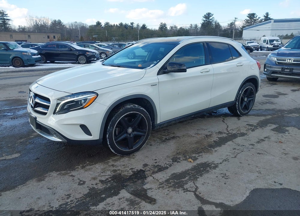 2015 MERCEDES-BENZ GLA 250 4MATIC VIN: WDCTG4GB2FJ037944