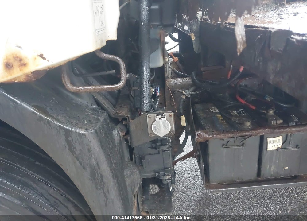 2017 HINO XJC740/XFC740 VIN: JHHSDM2H1HK004613