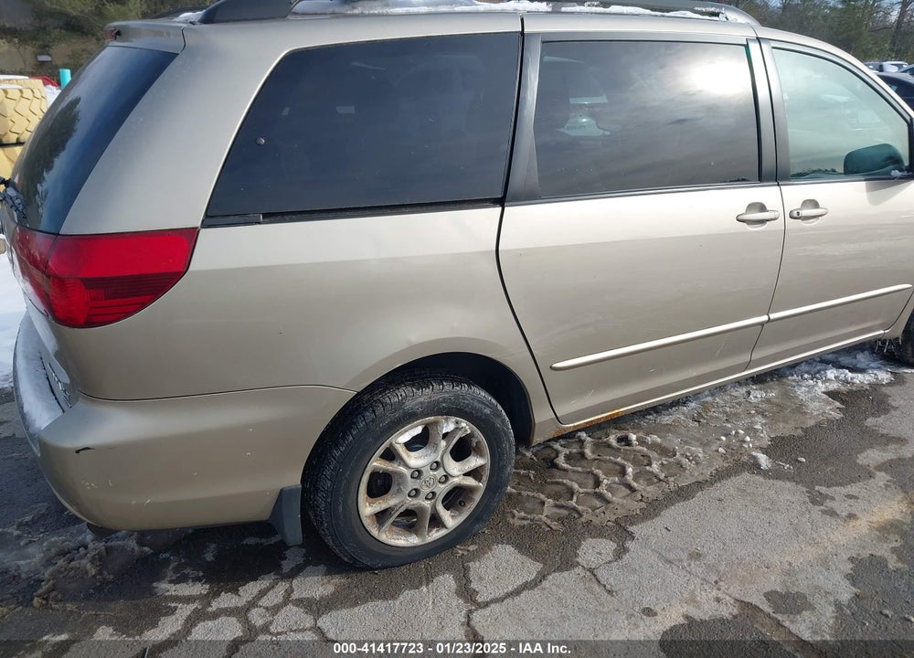 2005 TOYOTA SIENNA LE VIN: 5TDBA23C45S051125