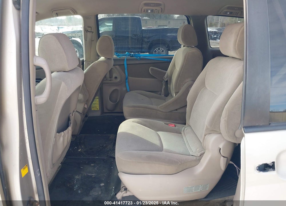 2005 TOYOTA SIENNA LE VIN: 5TDBA23C45S051125