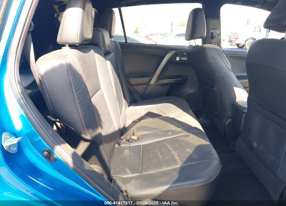 2016 TOYOTA RAV4 SE VIN: JTMNFREV7GJ069768