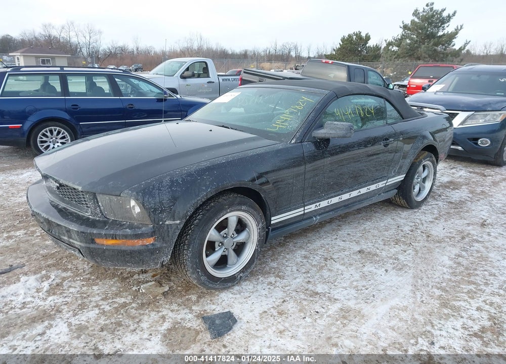 2005 FORD MUSTANG VIN: 1ZVHT84N355220495