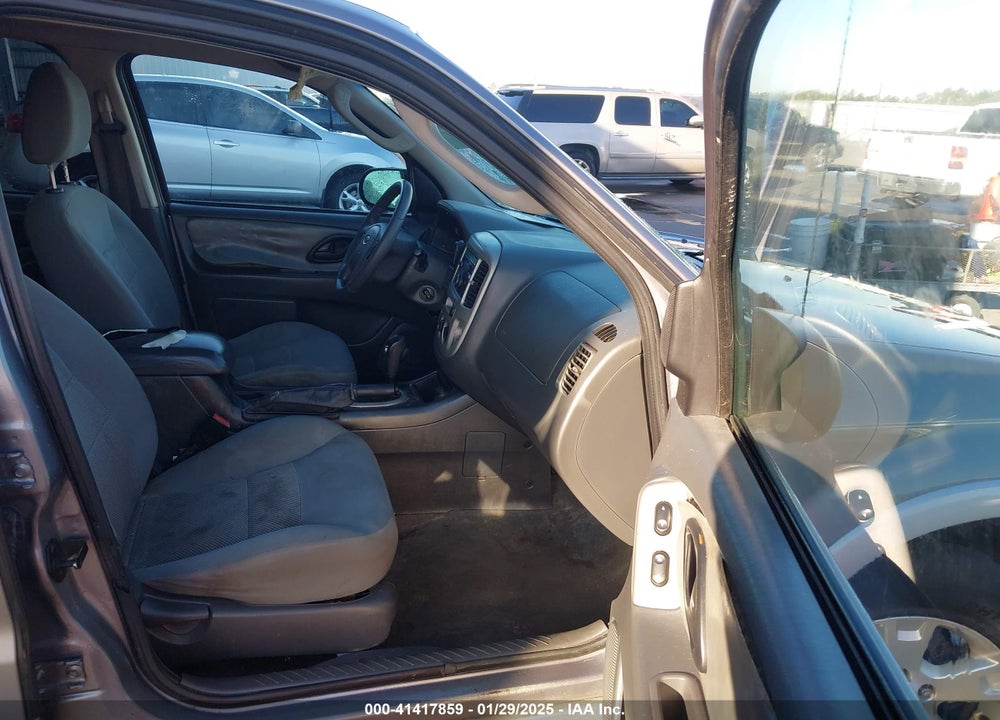 2007 FORD ESCAPE XLT/XLT SPORT VIN: 1FMYU031X7KA14753