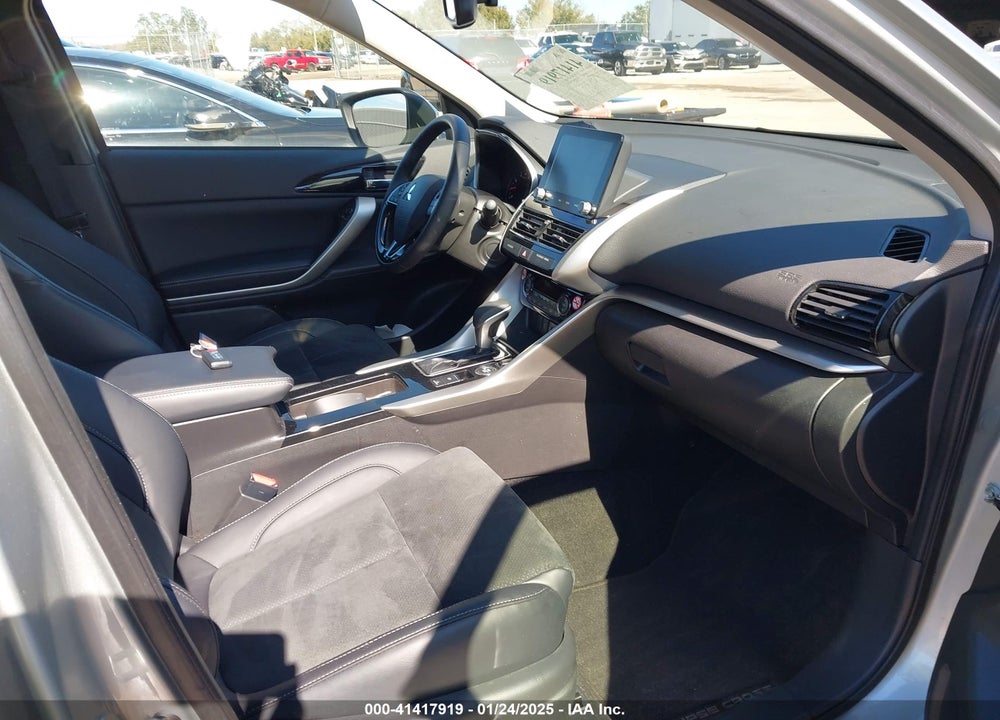 2024 MITSUBISHI ECLIPSE CROSS SE/SEL VIN: JA4ATWAA8RZ063839