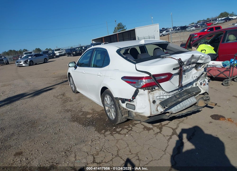 2019 TOYOTA CAMRY VIN: 4T1B11HK5KU196378
