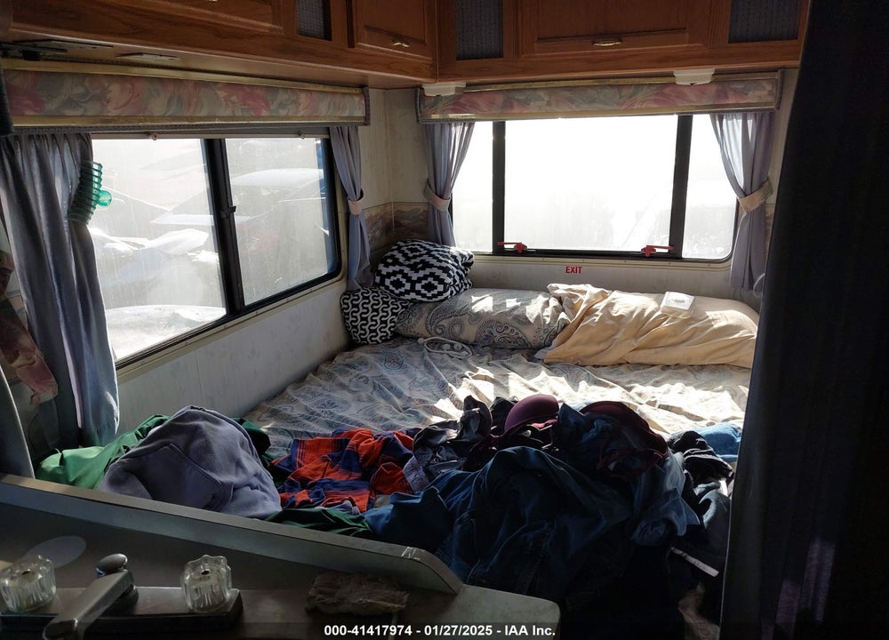 1995 FORD ECONOLINE E350 CUTAWAY VAN VIN: 1FDKE30G4SHB09554