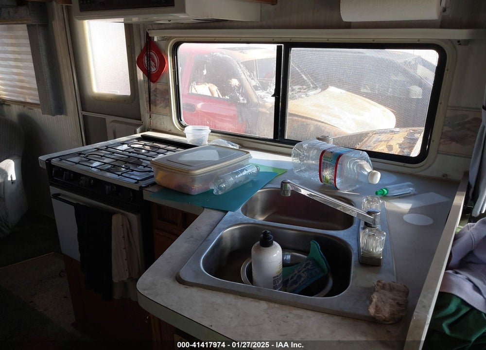 1995 FORD ECONOLINE E350 CUTAWAY VAN VIN: 1FDKE30G4SHB09554