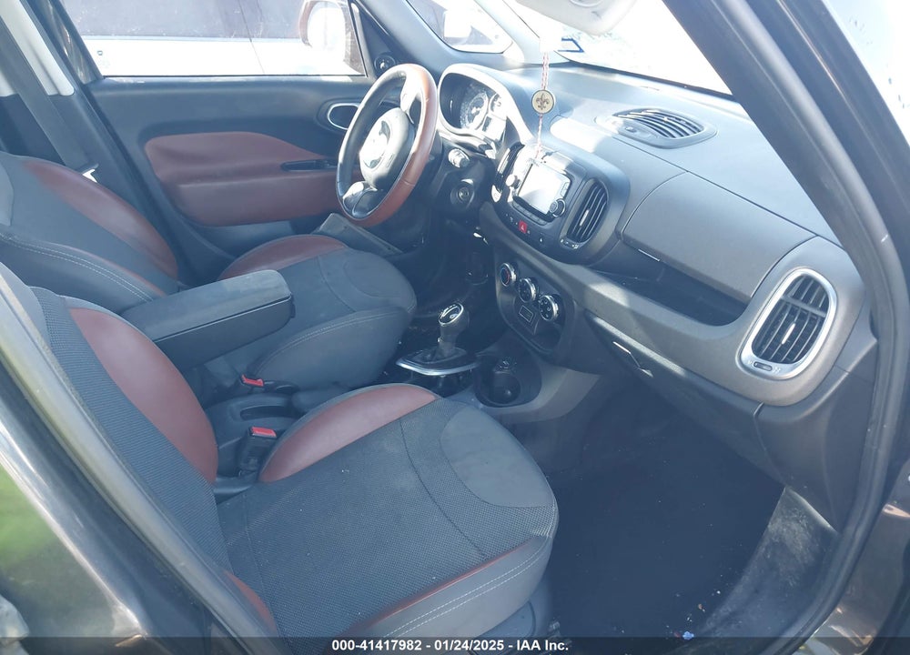 2015 FIAT 500L VIN: ZFBCFADH6FZ034923