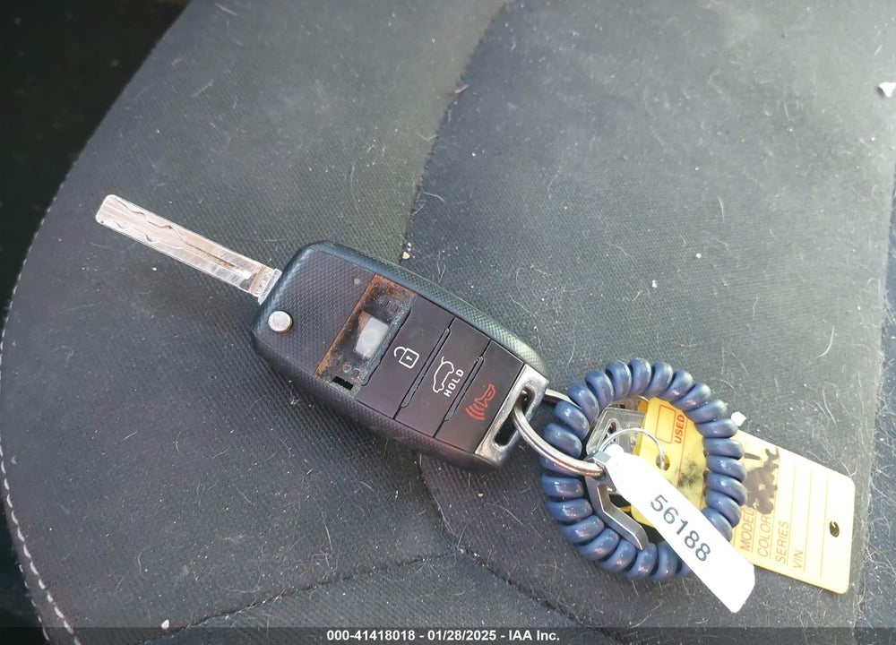 2016 KIA SOUL VIN: KNDJN2A26G7403273