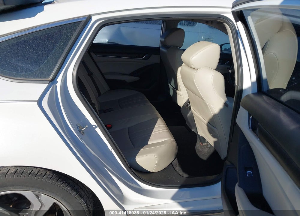 2018 HONDA ACCORD VIN: 1HGCV1F56JA066024