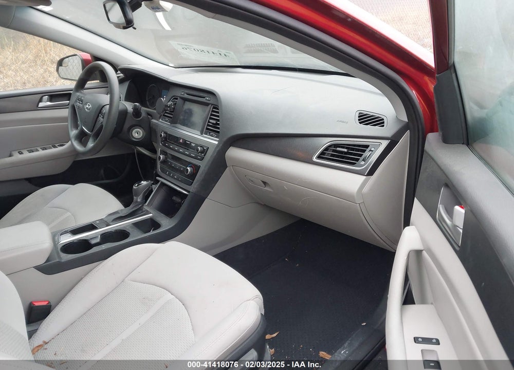 2016 HYUNDAI SONATA VIN: 5NPE34AFXGH282250