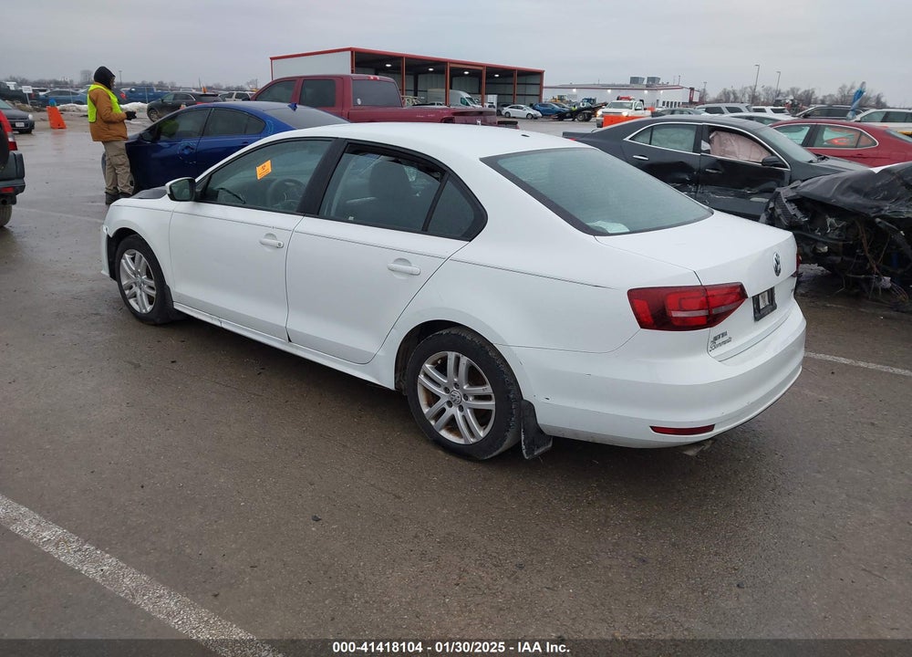 2018 VOLKSWAGEN JETTA VIN: 3VW2B7AJXJM210961
