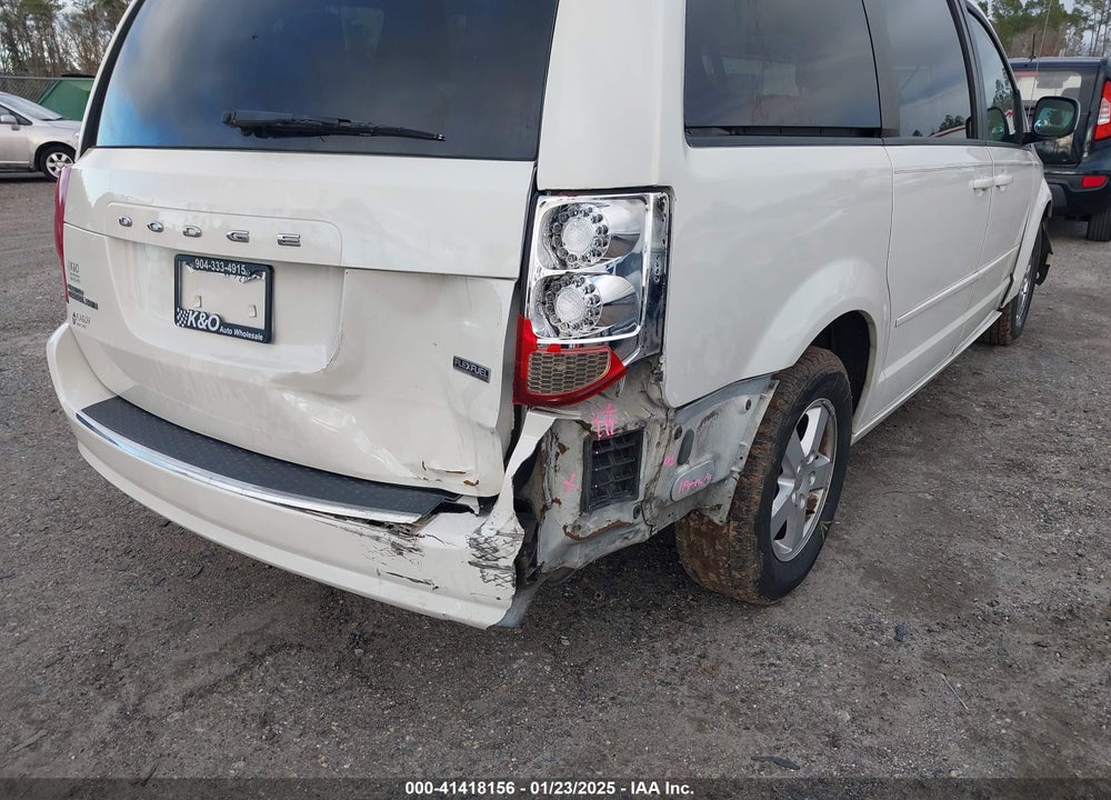 2013 DODGE GRAND CARAVAN SXT VIN: 2C4RDGCG6DR581707
