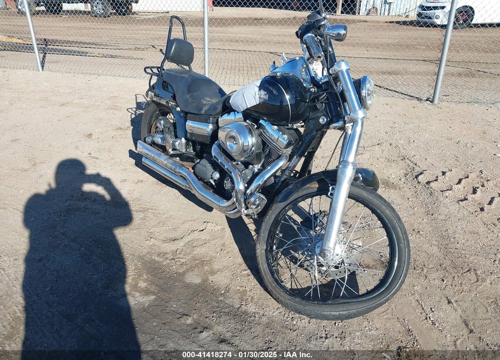 2010 HARLEY-DAVIDSON FXDWG VIN: 1HD1GP41XAC327452
