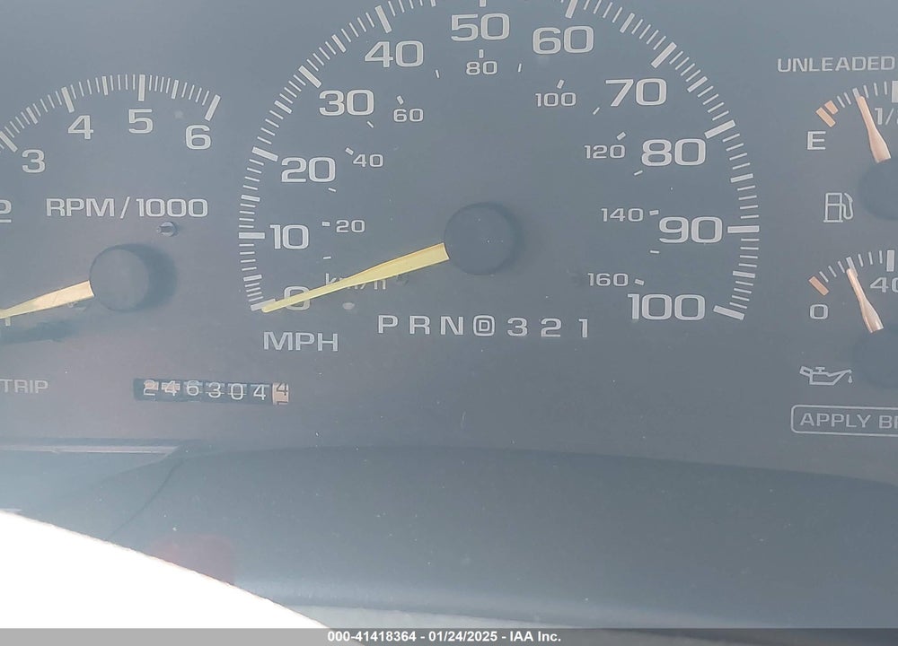 1998 CHEVROLET TAHOE LS VIN: 1GNEC13R6WJ337859
