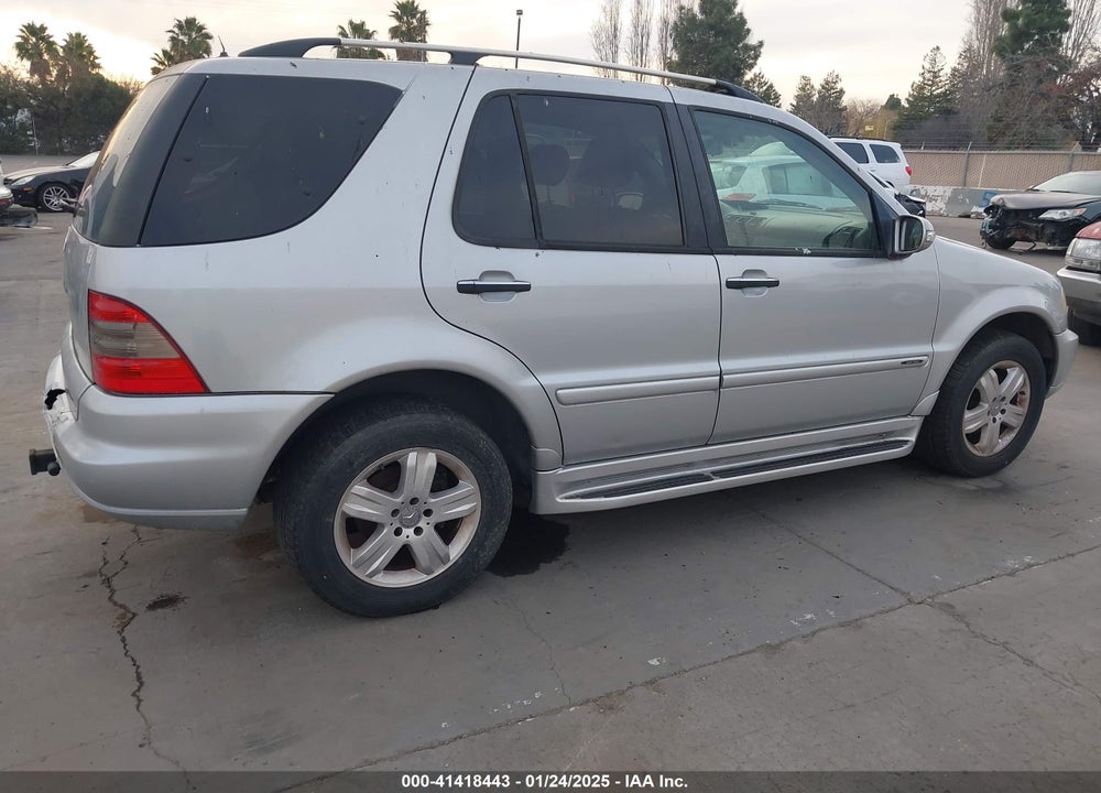 2005 MERCEDES-BENZ ML 350 4MATIC VIN: 4JGAB57E15A533839